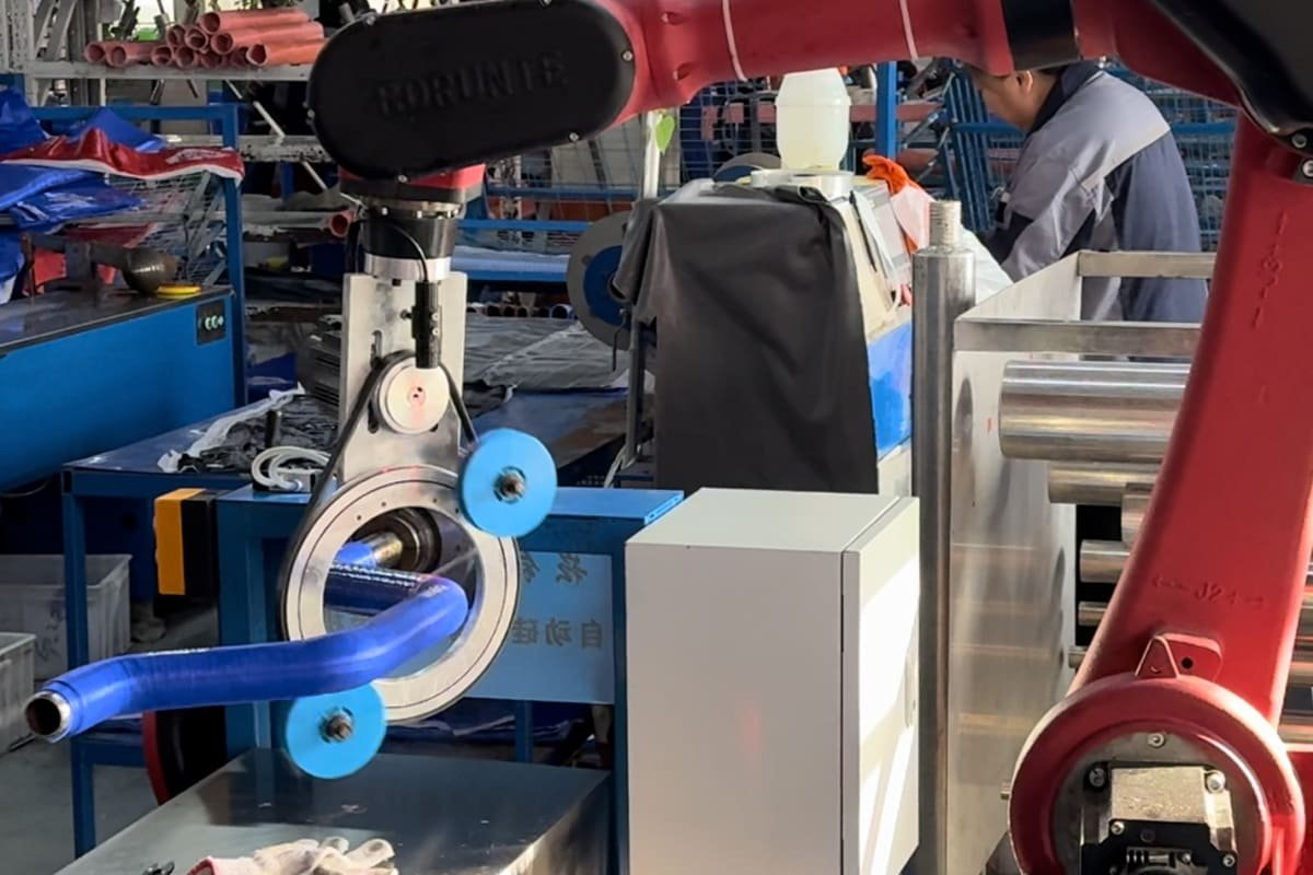 Macchina di avvolgimento del tubo flessibile automatico